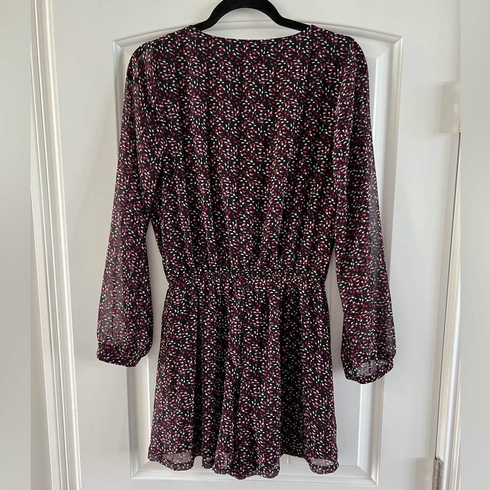 Express Woman’s Crossover Abstract Flowly Blouse … - image 7